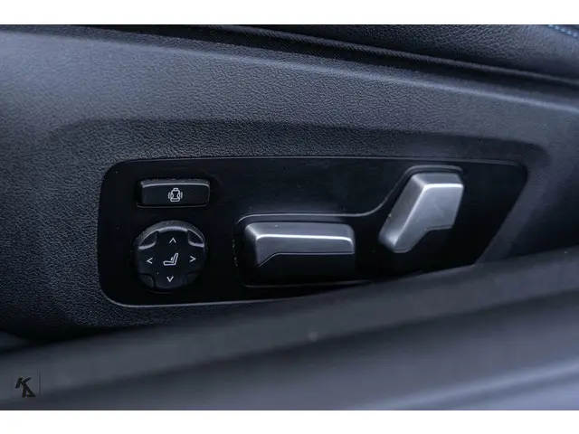 BMW 4 Serie Coupé 420d High Executive 2022 Diesel 30