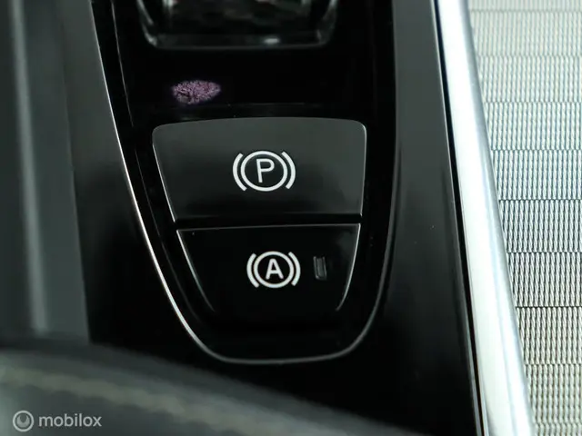 Volvo V60 2.0 T4 R-Design / polestar 211pk 2019 Benzine 42