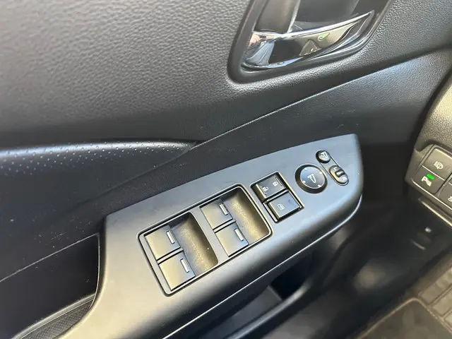 Honda CR-V 2.0 AWD Executive 2013 Benzine 25