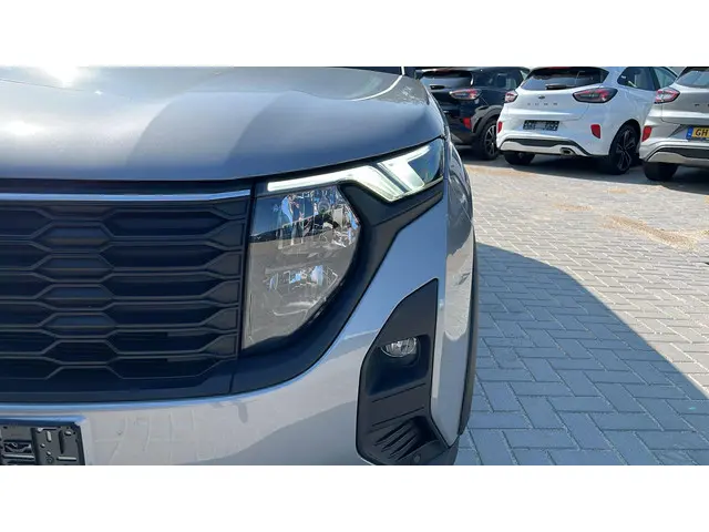 Ford Transit Courier 3