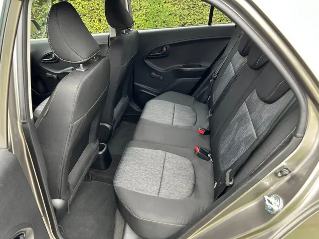 Kia Picanto 1.0 CVVT ISG Airco 14000 km !!! 2014 Benzine 4