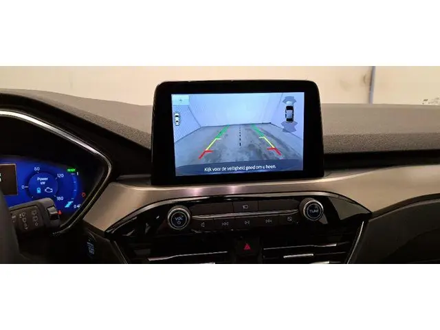 Ford Kuga 2.5 PHEV Titanium 2024 Hybride Benzine 20