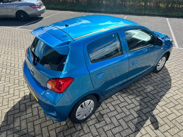 Mitsubishi Space Star 1.2 Connect+ 2023 Benzine 4