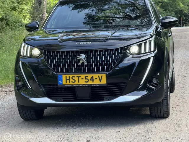 Peugeot 2008 1.2 PureTech GT-Line 18''inch 2020 Benzine 26