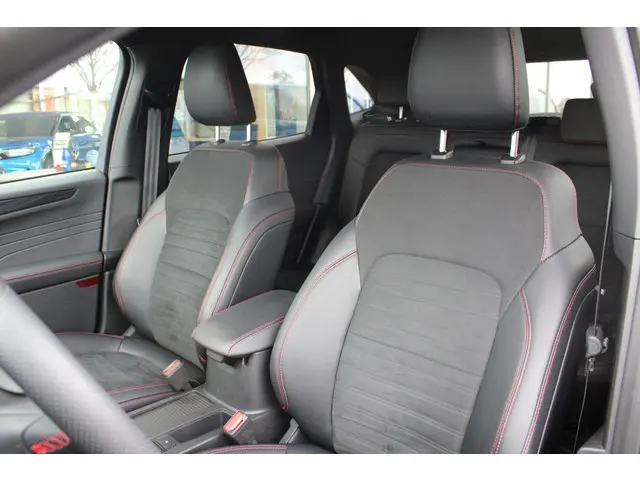 Ford Kuga 1.5 EcoBoost ST-Line X 2022 Benzine 10