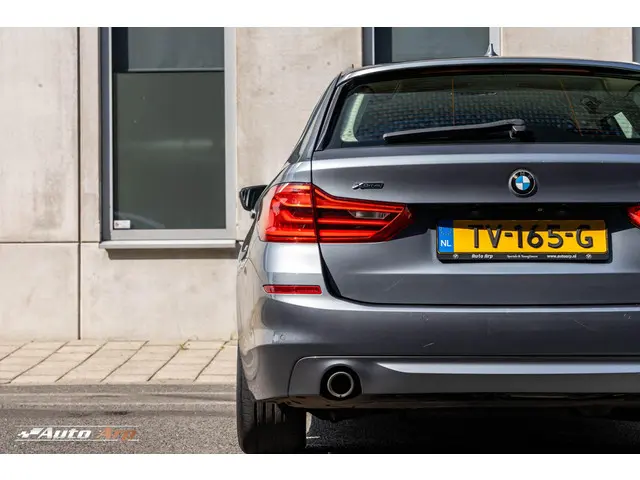 BMW 5 Serie Touring 520d xDrive Executive 2018 Diesel 18