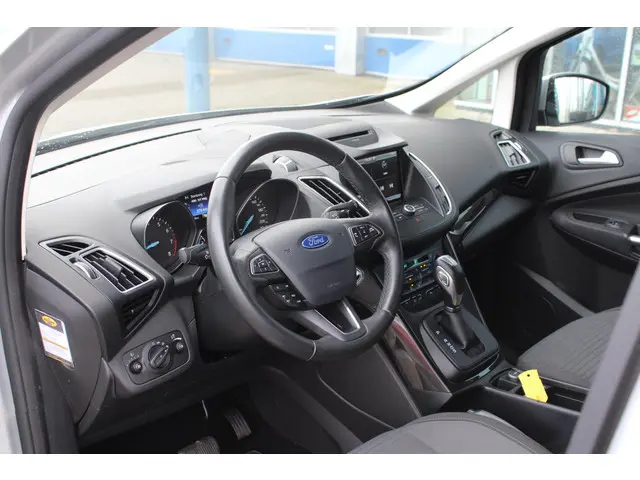 Ford C-MAX 1.5 Titanium 2015 Benzine 8