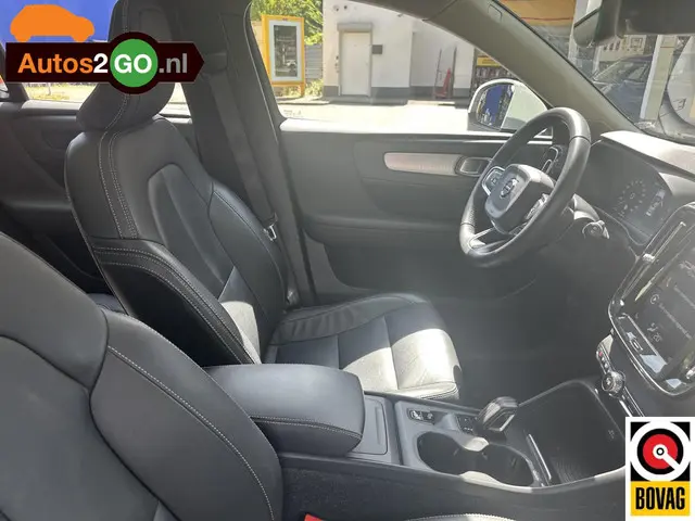 Volvo XC40 2.0 T4 Momentum 2018 Benzine 24