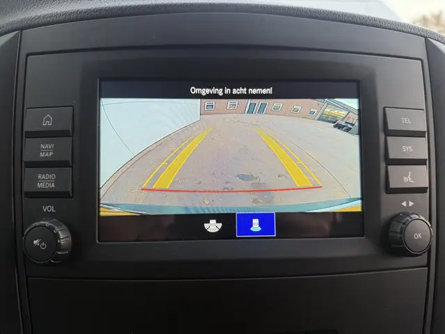 Mercedes-Benz Vito 116 1.9 CDI 2023 Diesel 19