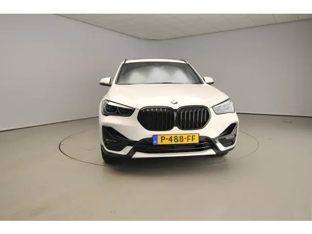 BMW X1 sDrive18i 2022 Benzine 5