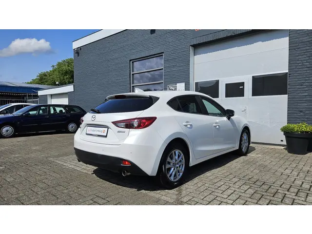 Mazda 3 2.0 SkyActiv-G 120 Center-Line 2016 Benzine 5