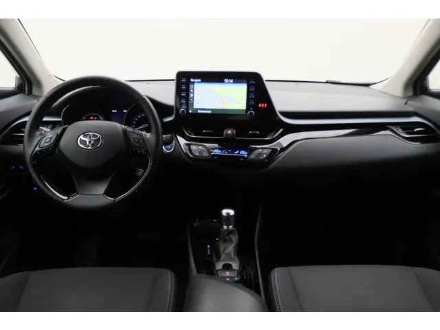 Toyota C-HR 2