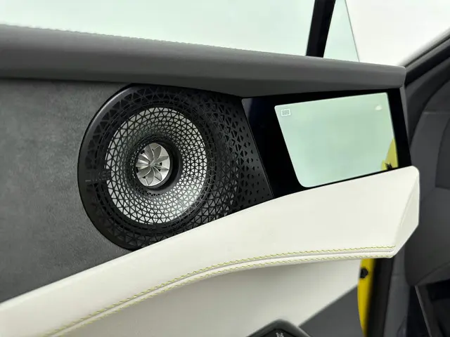 Lotus Emeya S 112kWh/603pk 2024 Elektrisch 12