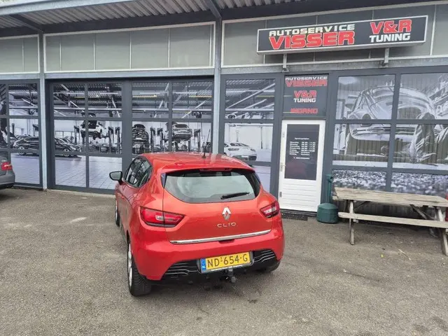 Renault Clio 1.2 Dynamique automaat 2015 Benzine 4