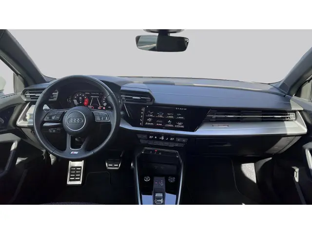 Audi A3 Limousine 30 TFSI 116pk S Edition 2023 Benzine 16