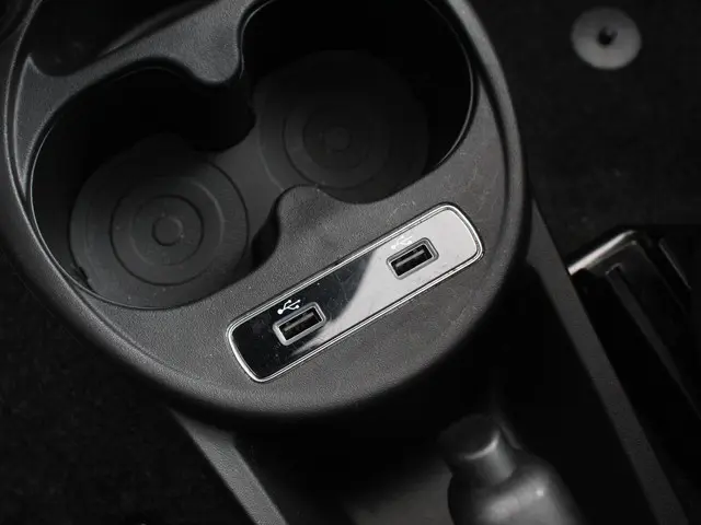 Fiat 500 1.0 Hybrid Dolcevita 2024 Benzine 18