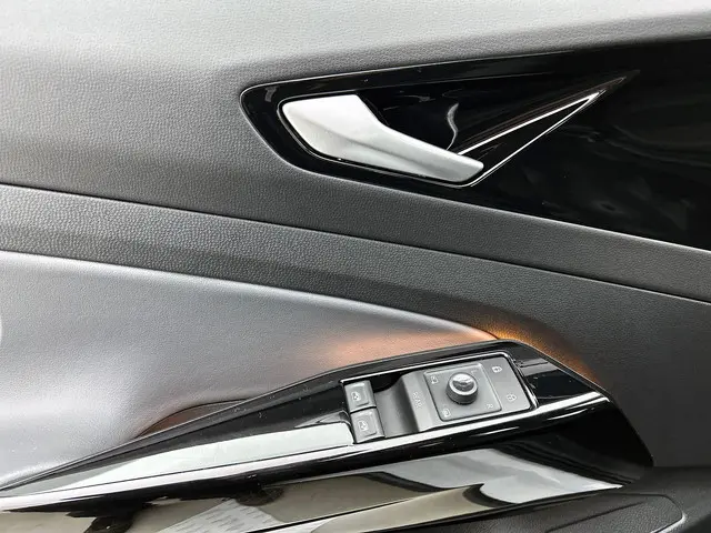 Volkswagen ID.4 Pro 77 kWh 2023 Elektrisch 13