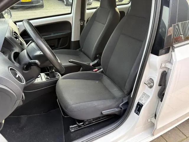 Volkswagen up! 1.0 take up! BlueMotion 2015 Benzine 10