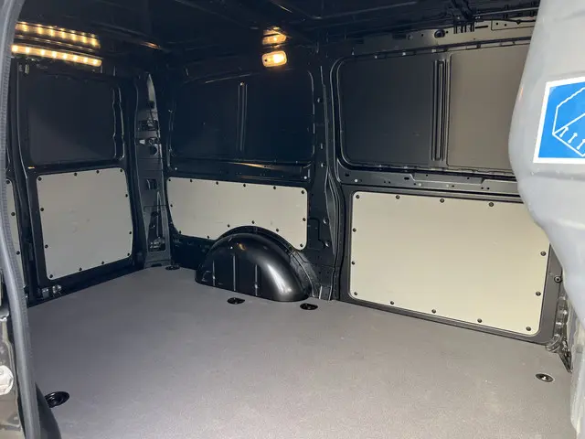 Mercedes-Benz Vito 110 CDI Lang 2021 Diesel 40