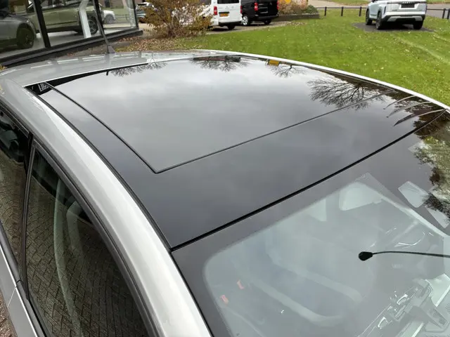 Volkswagen up! 1.0 BMT high up! 2016 Benzine 22