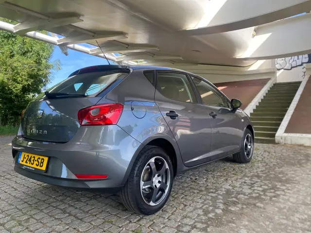SEAT Ibiza 1.2 Airco Cruise control 2012 Benzine 23