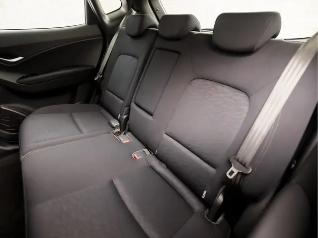 Hyundai ix20 1.4i Go! 2016 Benzine 15