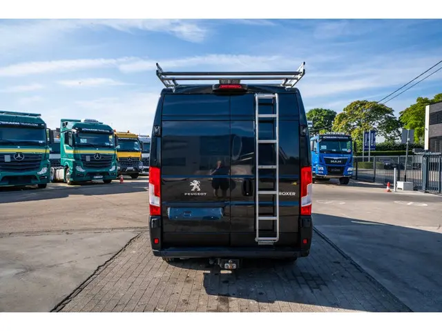 Peugeot Boxer 2.2 HDI 2020 Diesel 4