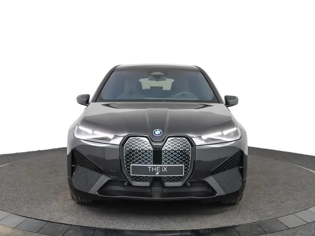 BMW iX xDrive40 2025 Elektrisch 13