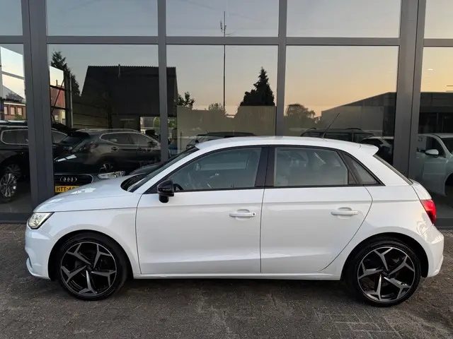 Audi A1 Sportback 1.0 TFSI Adrenalin 2017 Benzine 6
