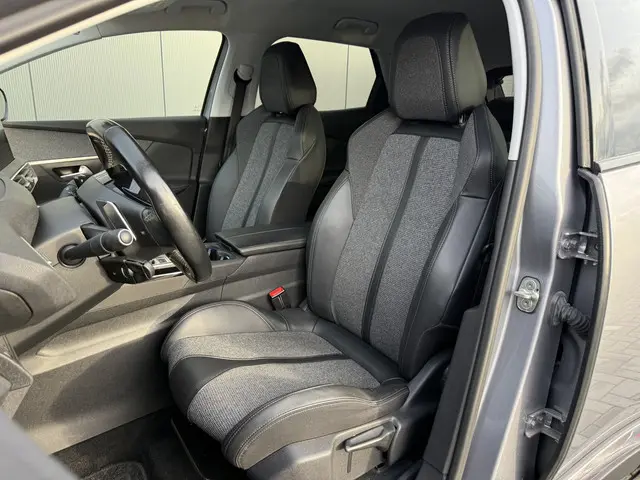 Peugeot 3008 1.2 PureTech Allure 2019 Benzine 4