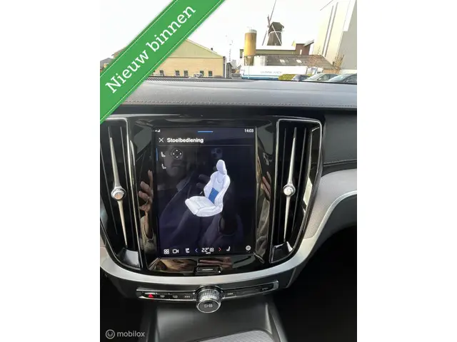 Volvo V60 2.0 B4 Ultimate Dark | 1e eigenaar 2022 Benzine 15