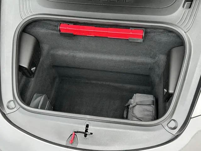 Porsche 911 Cabrio 3.4 Carrera 4 2013 Benzine 54