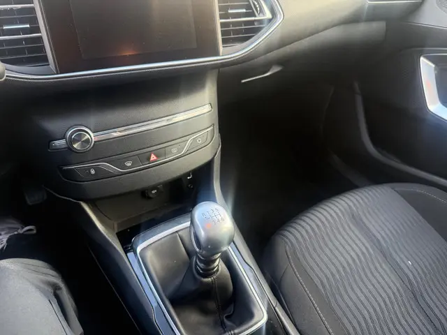 Peugeot 308 SW 1.2 PureTech Style 2016 Benzine 16