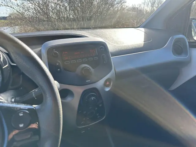 Peugeot 108 1.0 e-VTi Active NAP/AIRCO 2015 Benzine 13