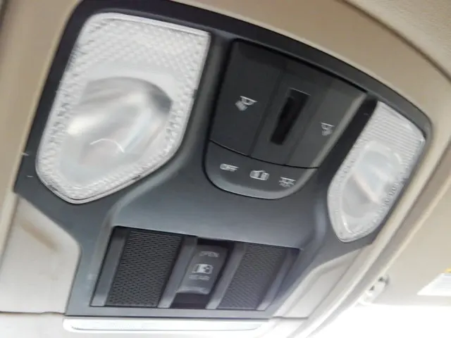 Dodge Ram 1500 5.7 V8 4x4 Crew Cab Big Horn 2020 LPG/Gas 16
