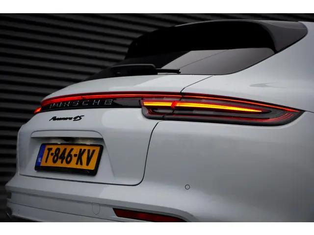 Porsche Panamera Sport Turismo 2.9 4S 2018 Benzine 41