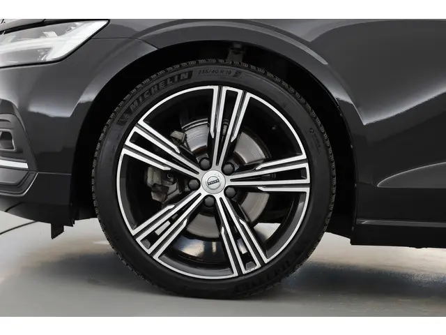 Volvo V60 2.0 T4 Inscription 2020 Benzine 25