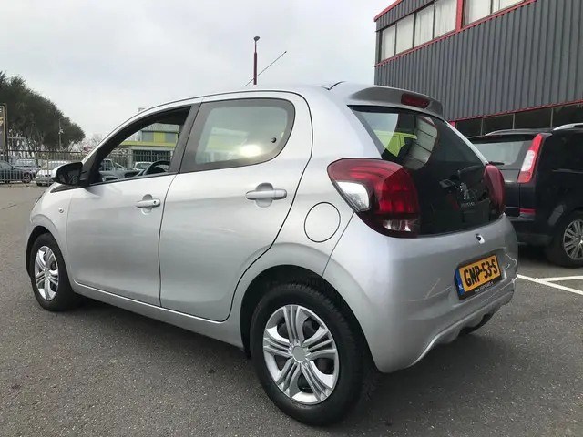 Peugeot 108 1.0 e-VTi Envy 2017 Benzine 3