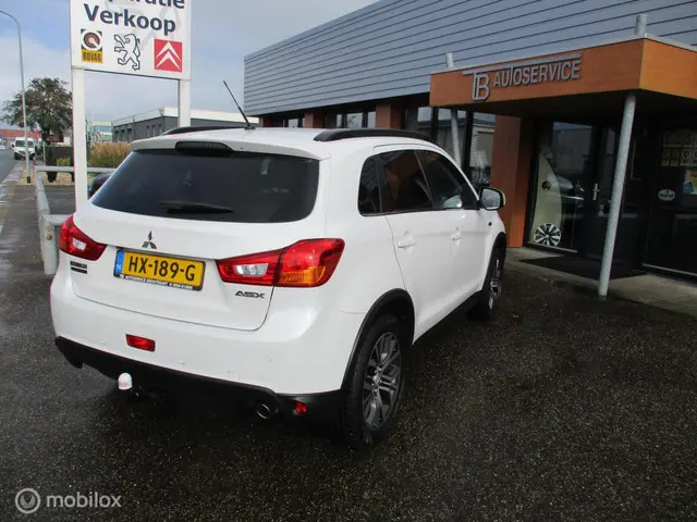 Mitsubishi ASX 1.6 Cleartec Instyle 2016 Benzine 17