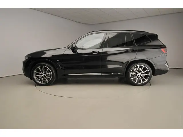 BMW X3 xDrive20i 2024 Benzine 2