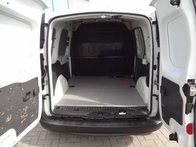 Renault Kangoo 1.5 dCi 90 Energy Luxe 2017 Diesel 6