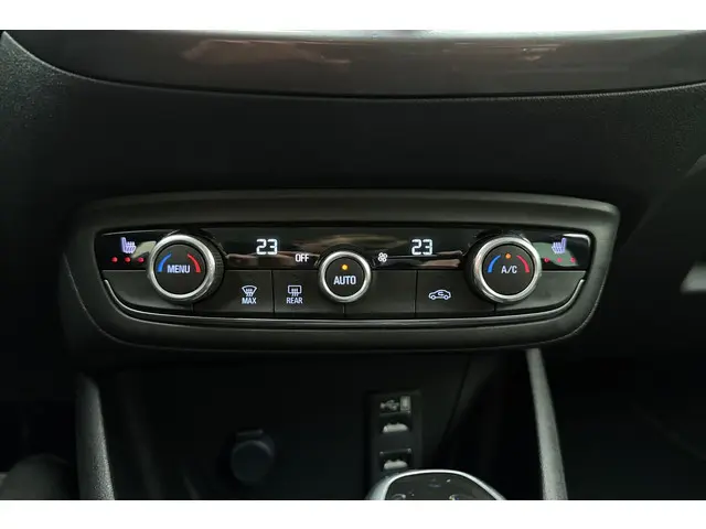 Opel Crossland X 1.2 Turbo Innovation 2019 Benzine 18