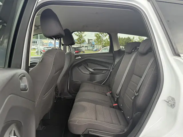 Ford Kuga 1.5 Titanium 2014 Benzine 8