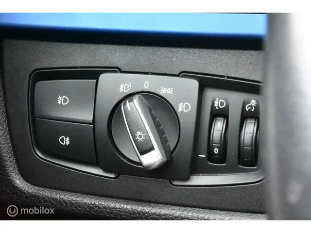 BMW 3 Serie Touring 320i Corporate Lease 2018 Benzine 15