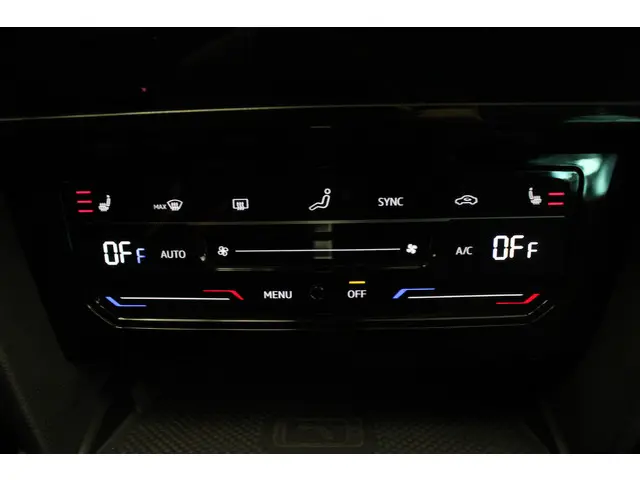 Volkswagen Passat Variant 1.5 TSI Business 2023 Benzine 17