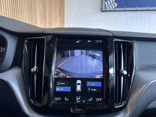 Volvo XC60 2.0 T5 Momentum 2019 Benzine 11