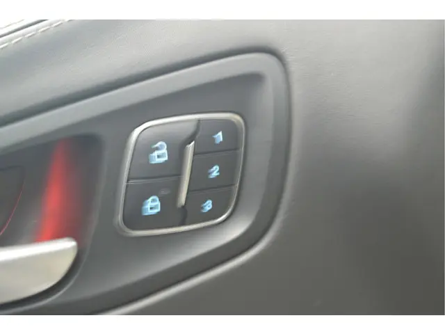 Ford Kuga 1.5 EcoBoost Vignale 2018 Benzine 15