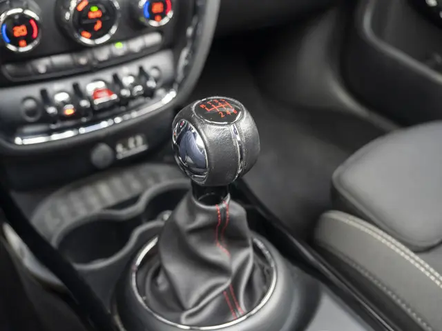 MINI Clubman One 2018 Benzine 12