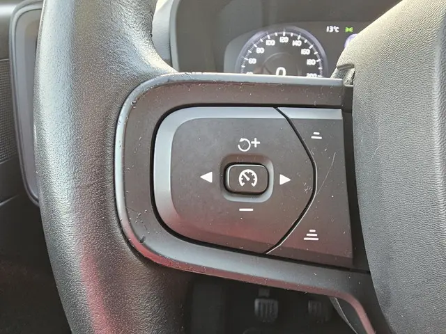 Volvo XC40 1.5 T3 Momentum 2018 Benzine 8