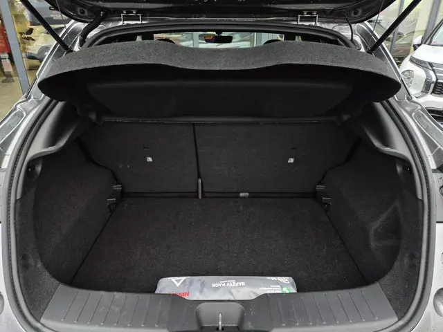 Nissan Juke 1.6 Hybrid N-Connecta 2024 Hybride Benzine 39